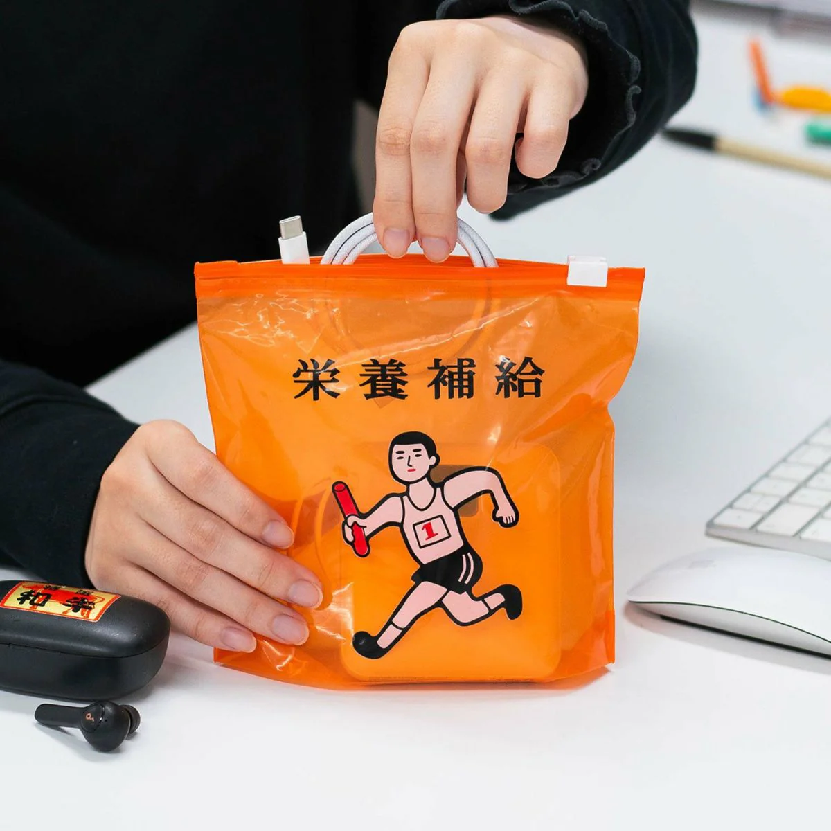 Hightide New Retro Zipper Bag M (Pack of 6) - Image 13